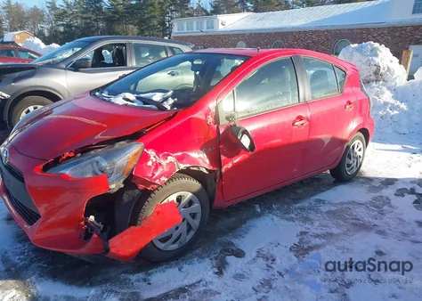 2015 Toyota Prius C One z USA, uszkodzony, nr VIN JTDKDTB34F1584637